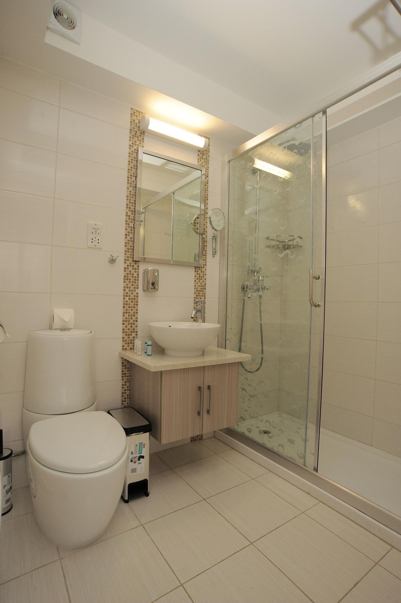 Frixos Suites Hotel Apartments Lárnaka Eksteriør bilde